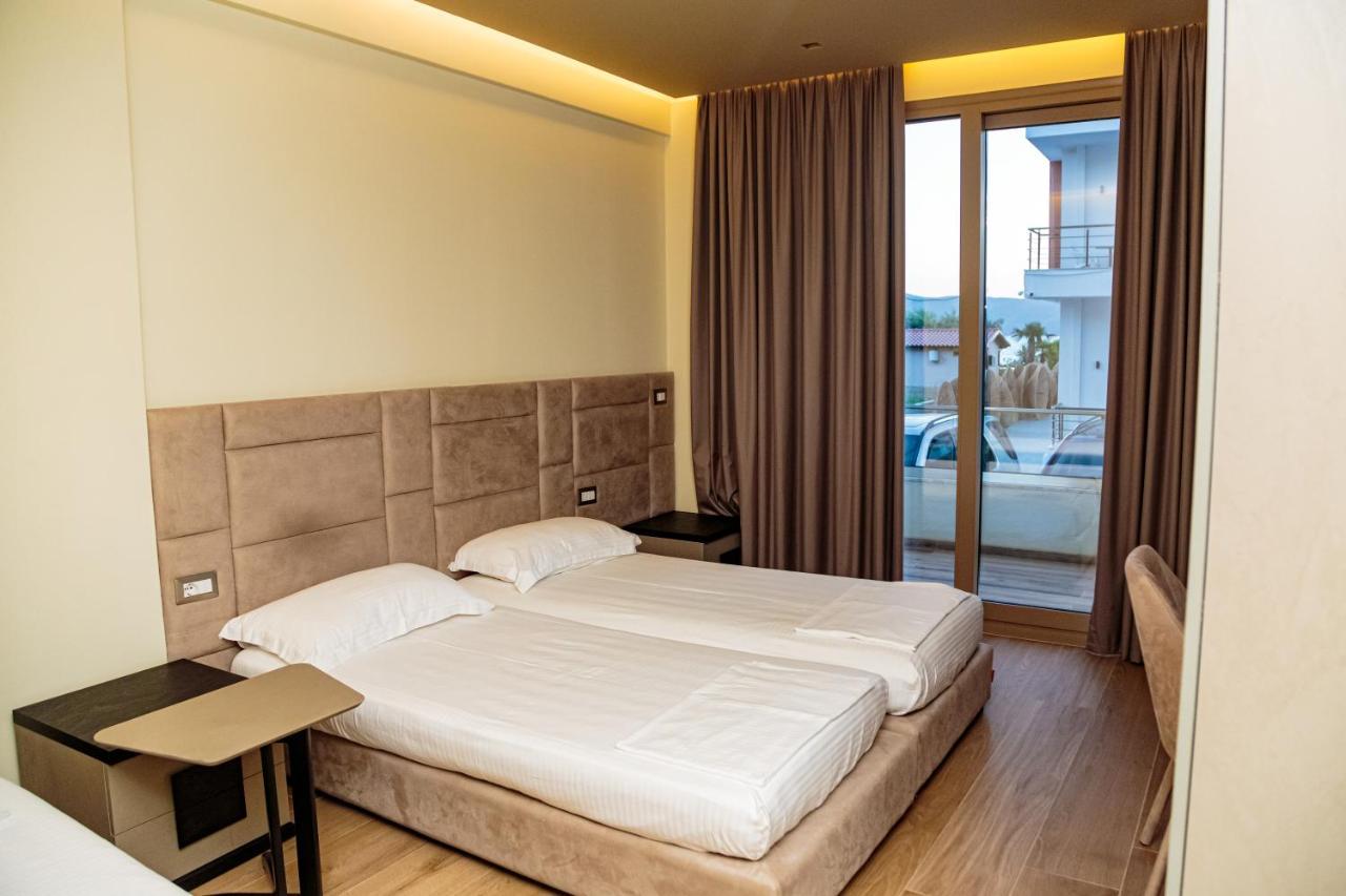 Vogue Boutique Hotel Vlora Kültér fotó